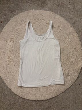 Old navy white tank